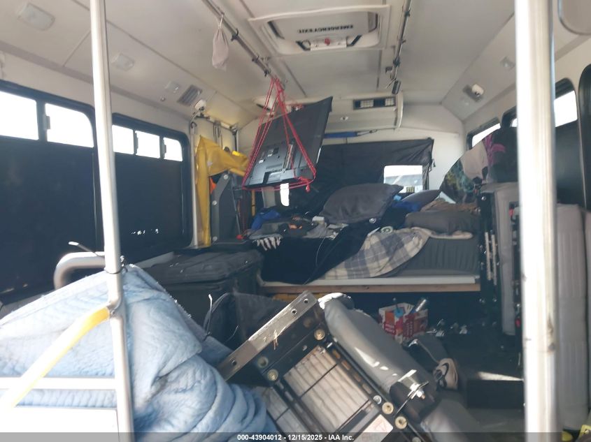 2017 Ford E-350 Cutaway VIN: 1FDEE3FS8HDC31990 Lot: 43904012