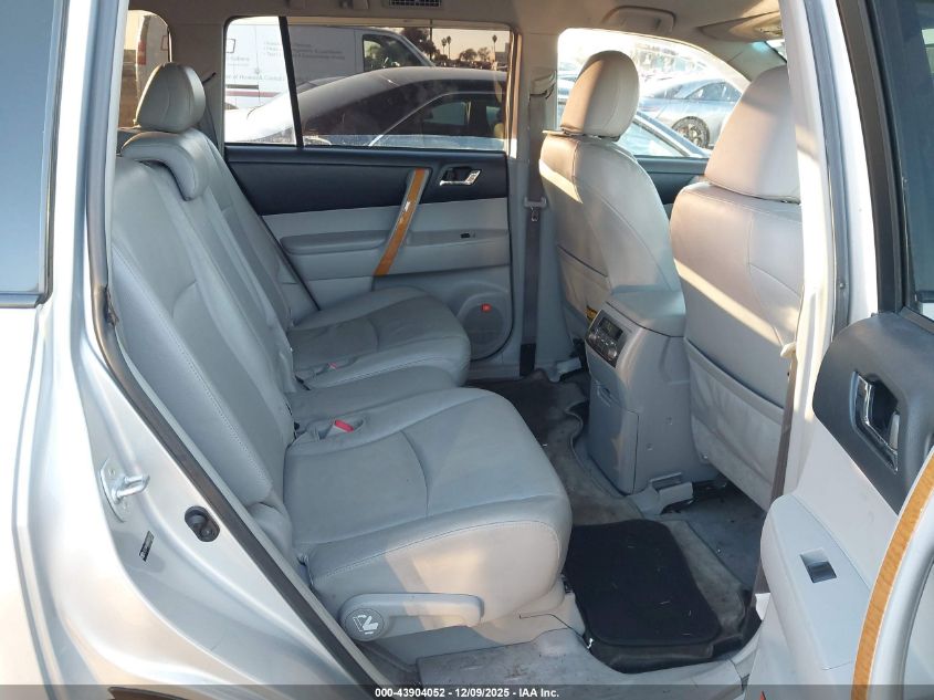 2008 Toyota Highlander Hybrid Limited VIN: JTEEW44A882001181 Lot: 43904052