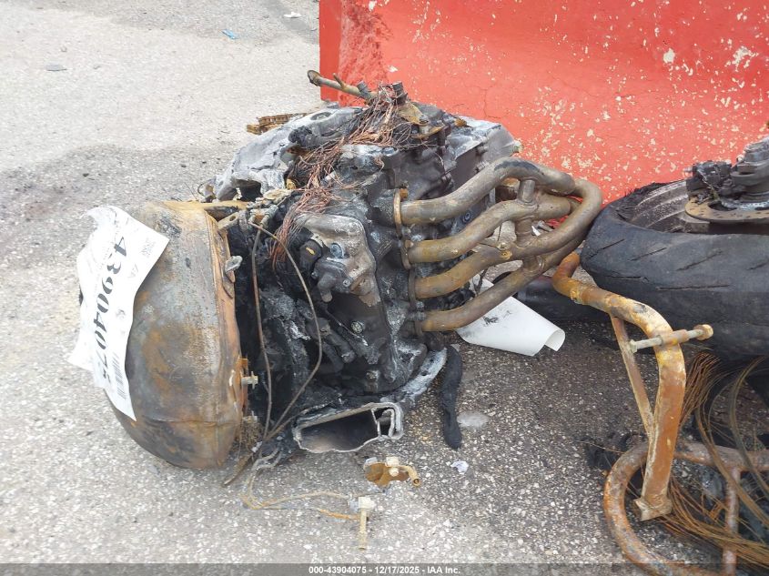 2025 Kawasaki Zx636 K VIN: JKBZXJJ18SA026574 Lot: 43904075