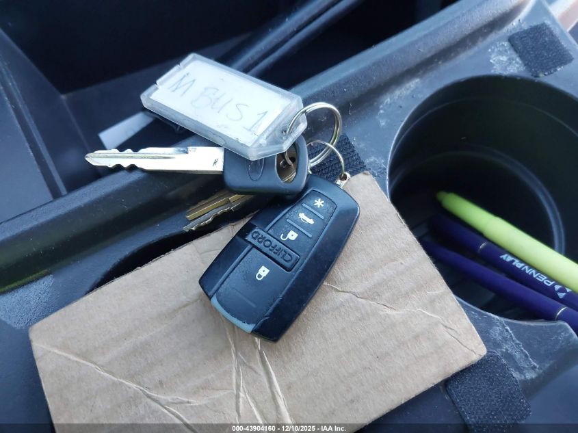 2014 Ford E-350 Cutaway VIN: 1FDWE3FL2EDA28330 Lot: 43904160