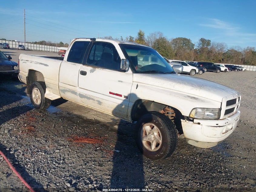 1996 DODGE RAM 1500  VIN: 3B7HF13Y4TG193875