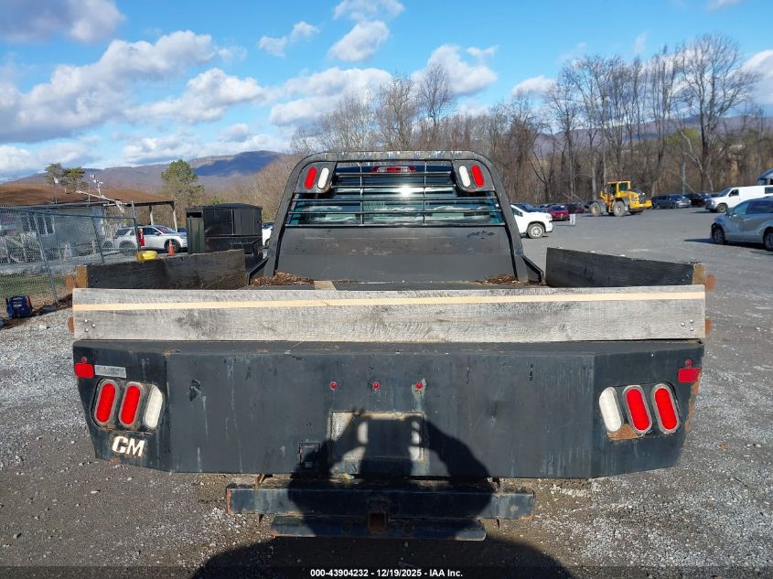 2017 Chevrolet Silverado 3500Hd Chassis Wt VIN: 1GB4KYCY9HF211478 Lot: 43904232