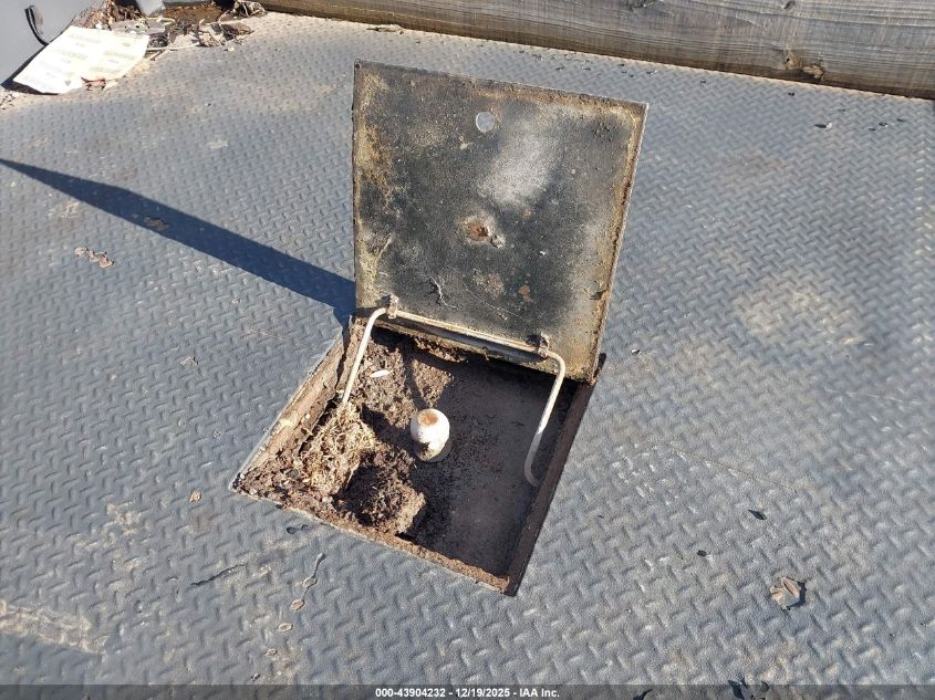 2017 Chevrolet Silverado 3500Hd Chassis Wt VIN: 1GB4KYCY9HF211478 Lot: 43904232