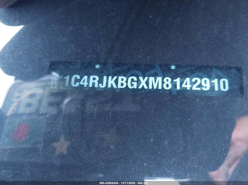 VIN 1C4RJKBGXM8142910 2021 JEEP GRAND CHEROKEE L LIMITED 4X4