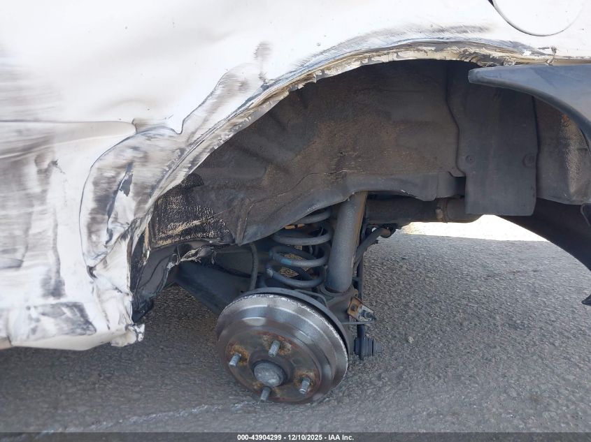 1998 Chevrolet Metro VIN: 2C1MR2260W6701428 Lot: 43904299