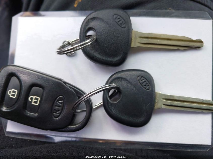 2011 Kia Sportage Lx VIN: KNDPBCA2XB7082226 Lot: 43904352