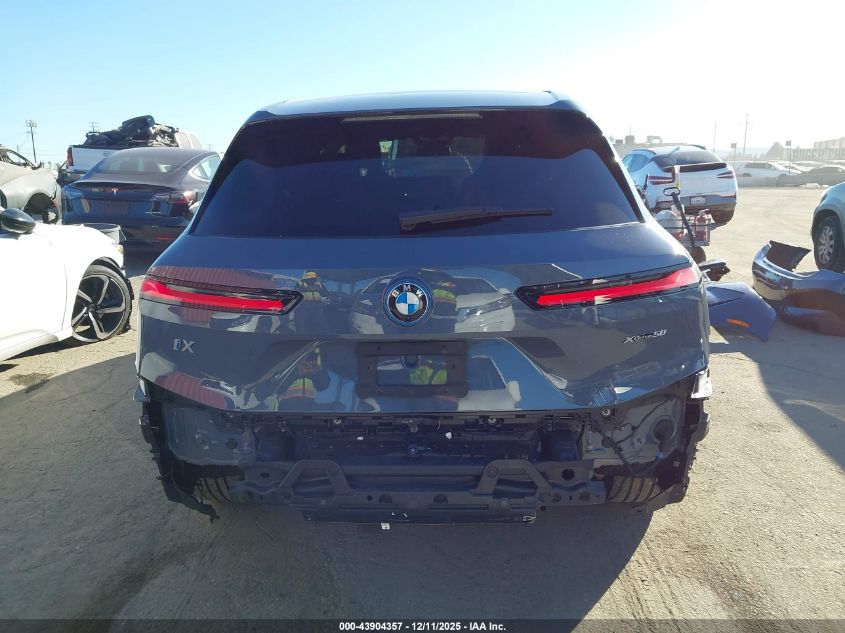 2024 BMW Ix xDrive50 VIN: WB523CF01RCR03239 Lot: 43904357