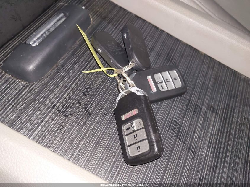 2017 Honda Pilot Elite VIN: 5FNYF6H02HB023964 Lot: 43904364