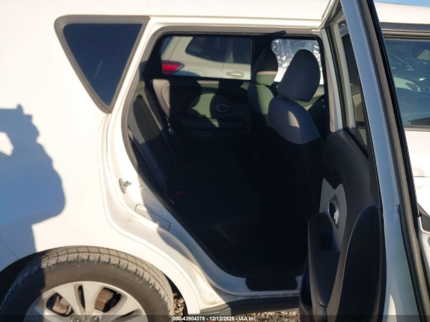 2015 Kia Soul + VIN: KNDJP3A59F7140866 Lot: 43904378