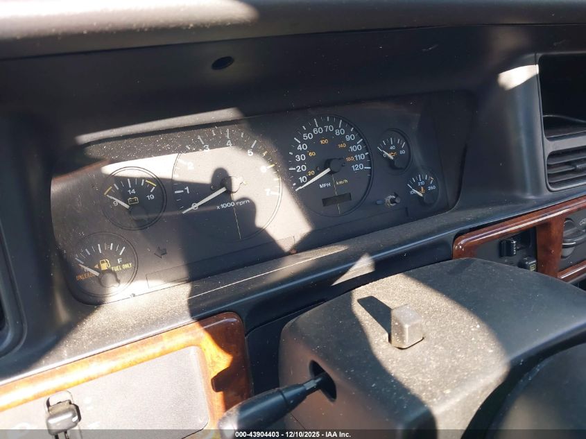 1998 Jeep Grand Cherokee Laredo VIN: 1J4GZ58S5WC106520 Lot: 43904403