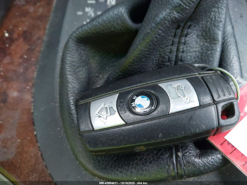 2007 BMW 525I VIN: WBANE53507CY05613 Lot: 43904411