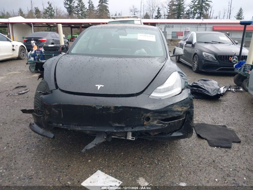 2018 Tesla Model 3 Long Range/Mid Range VIN: 5YJ3E1EA4JF062641 Lot: 43904464
