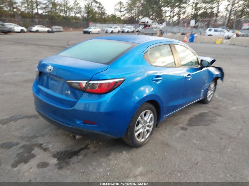 2017 TOYOTA YARIS IA auction photo 4