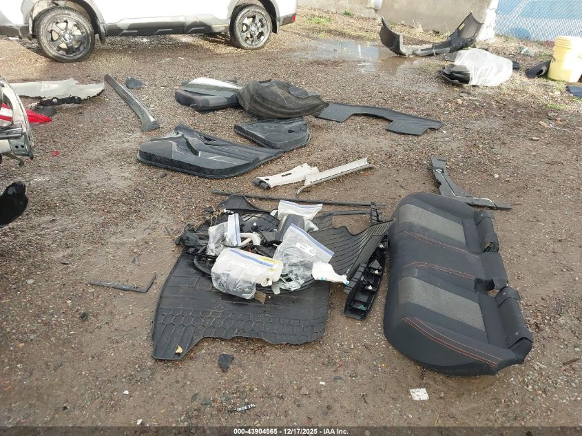 2018 Subaru Crosstrek 2.0I Premium VIN: JF2GTABC6JH240077 Lot: 43904565