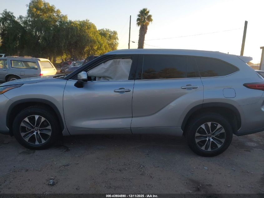 2022 Toyota Highlander Xle VIN: 5TDGZRAH0NS106305 Lot: 43904590