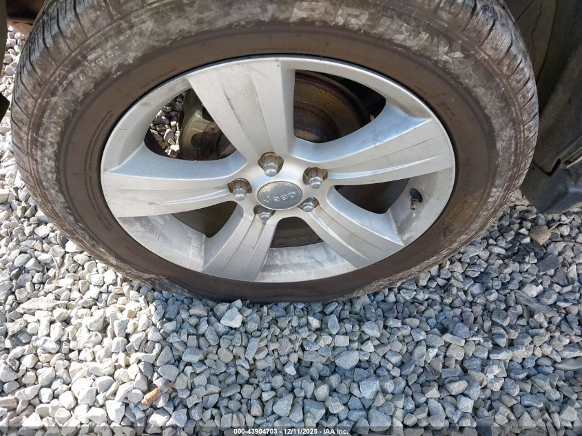 2016 Jeep Compass Latitude VIN: 1C4NJDEB2GD542546 Lot: 43904703