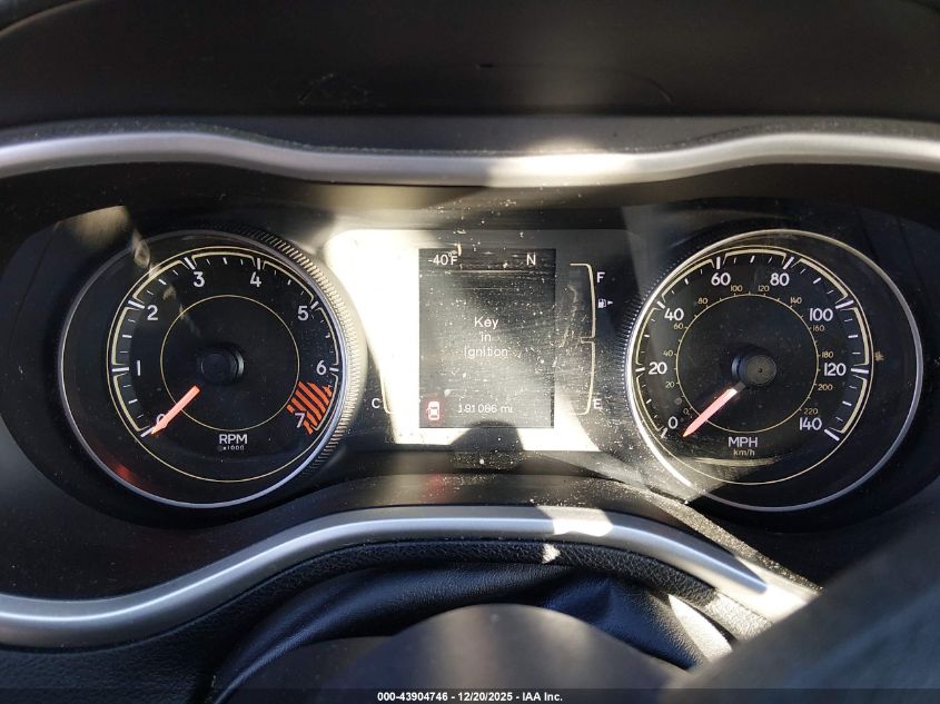 2014 Jeep Cherokee Sport VIN: 1C4PJMAB8EW318522 Lot: 43904746