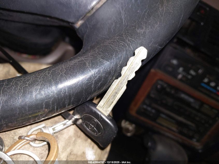 1997 Toyota 4Runner Sr5 V6 VIN: JT3GN86R4V0038749 Lot: 43904787