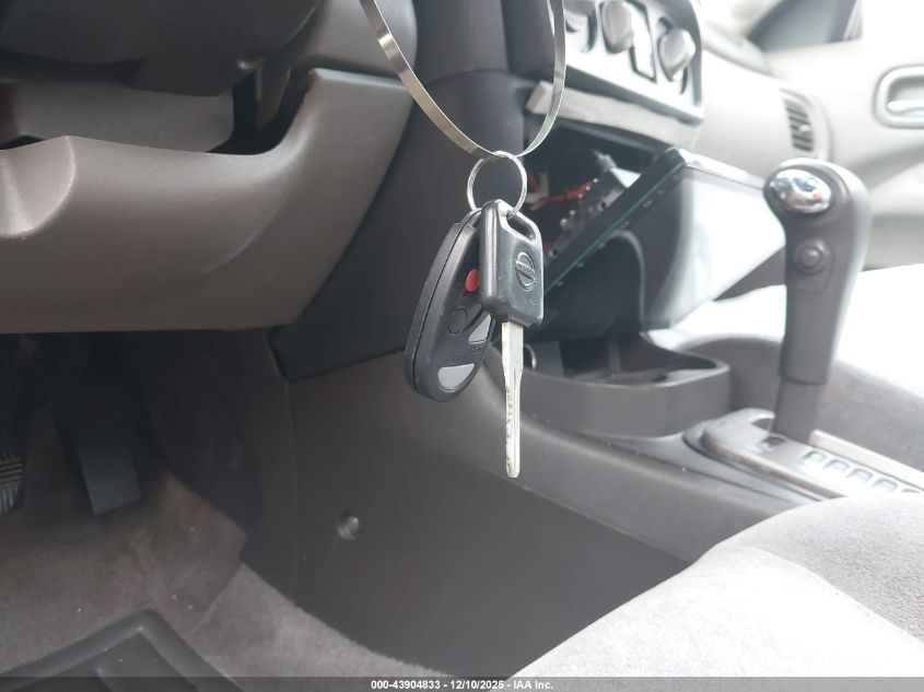 2003 Nissan Sentra Gxe VIN: 3N1CB51A43L557368 Lot: 43904833