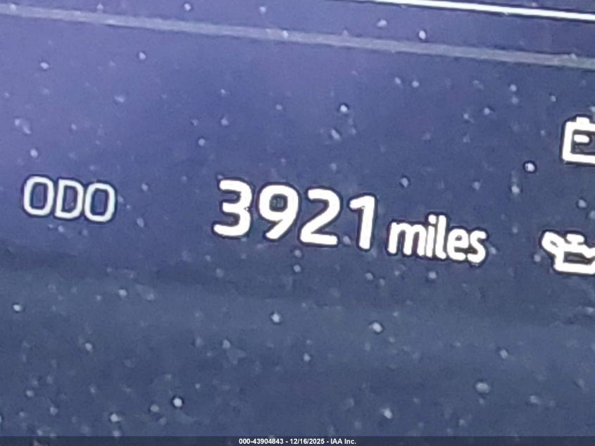 2025 Toyota Tundra Hybrid Capstone Crewmax 6.4' Bed VIN: 5TFVC5DB4SX102224 Lot: 43904843