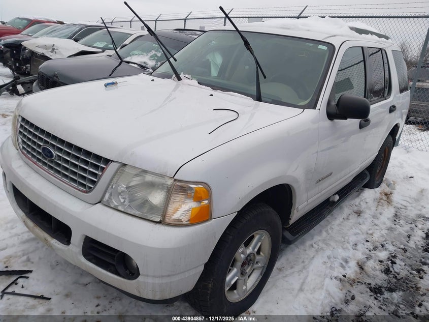 1FMZU73K55ZA25749 2005 FORD EXPLORER photo no. 2