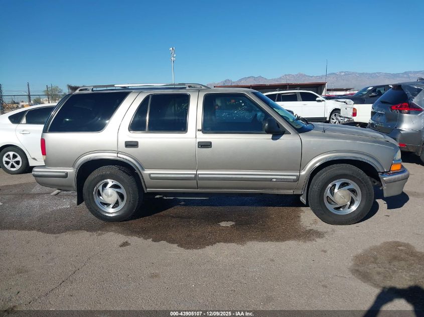 1998 Chevrolet Blazer Lt VIN: 1GNDT13WXW2286488 Lot: 43905107