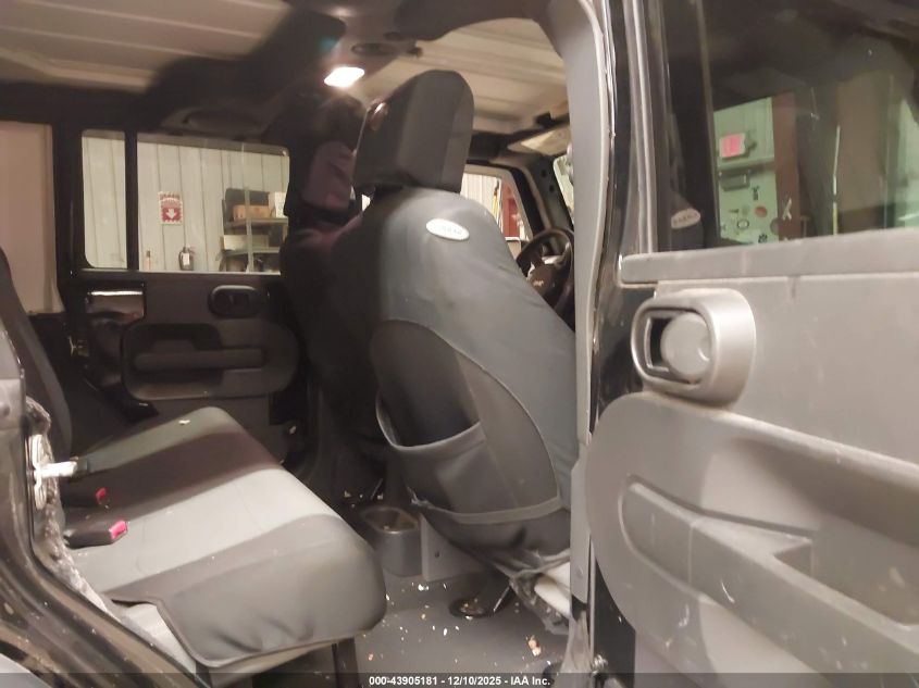 2007 Jeep Wrangler Unlimited X VIN: 1J4GA391X7L104748 Lot: 43905181