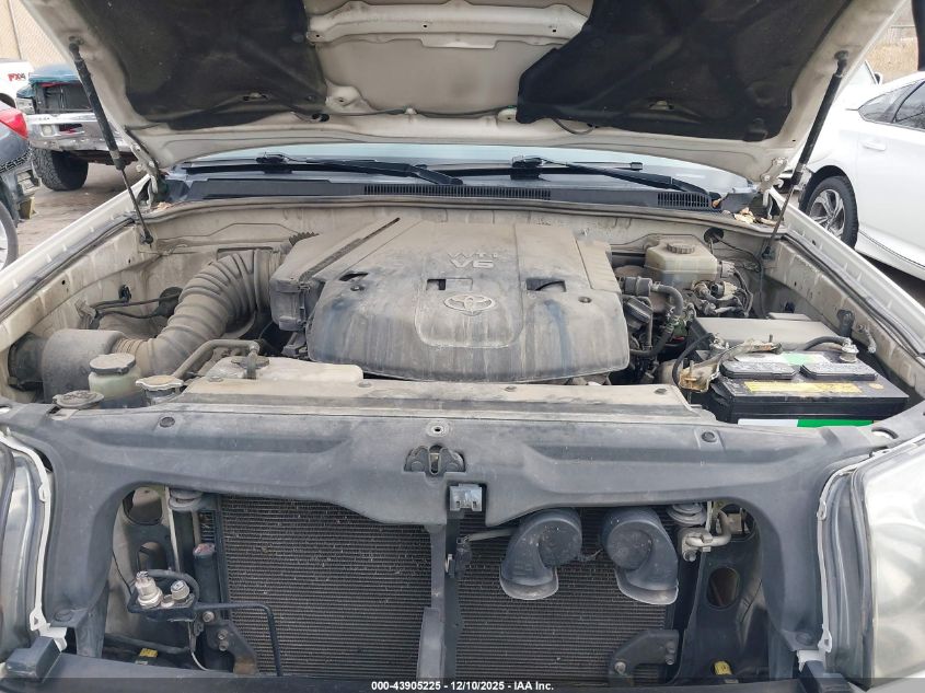 2004 Toyota 4Runner Sr5 Sport V6 VIN: JTEBU14R240040612 Lot: 43905225