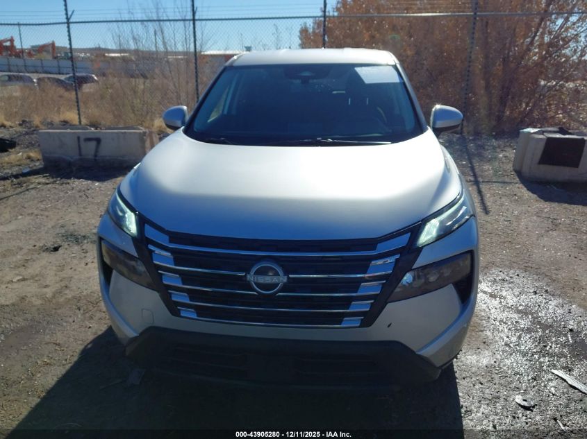 2025 Nissan Rogue Sv Fwd VIN: JN8BT3BA5SW008185 Lot: 43905280