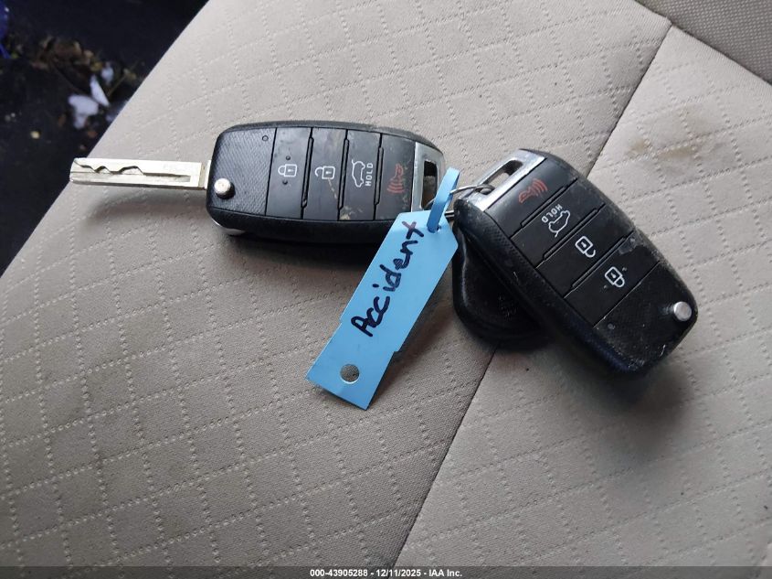 2017 Kia Sorento 2.4L Lx VIN: 5XYPGDA38HG334759 Lot: 43905288