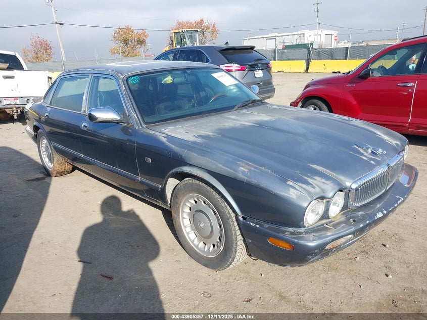 SAJKD6041XC876198 1999 Jaguar Xj8 Vanden Plas auction photo 1