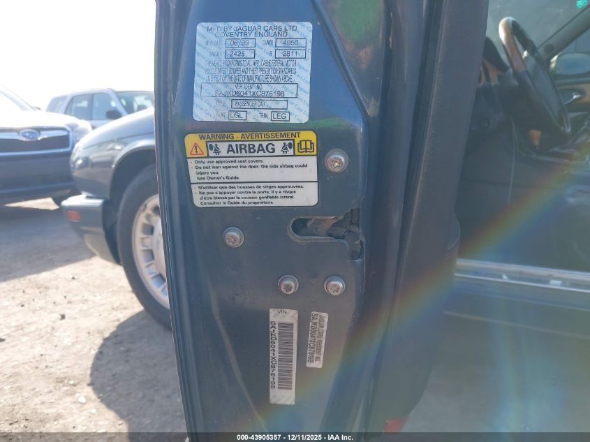 1999 Jaguar Xj8 Vanden Plas VIN: SAJKD6041XC876198 Lot: 43905357