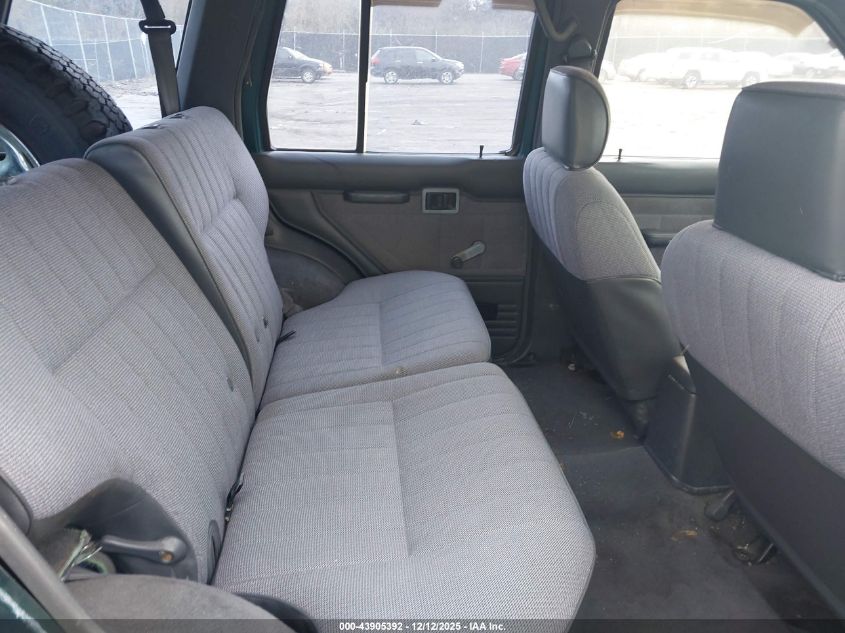 1995 Nissan Pathfinder Xe/Le VIN: JN8HD17S3SW058516 Lot: 43905392