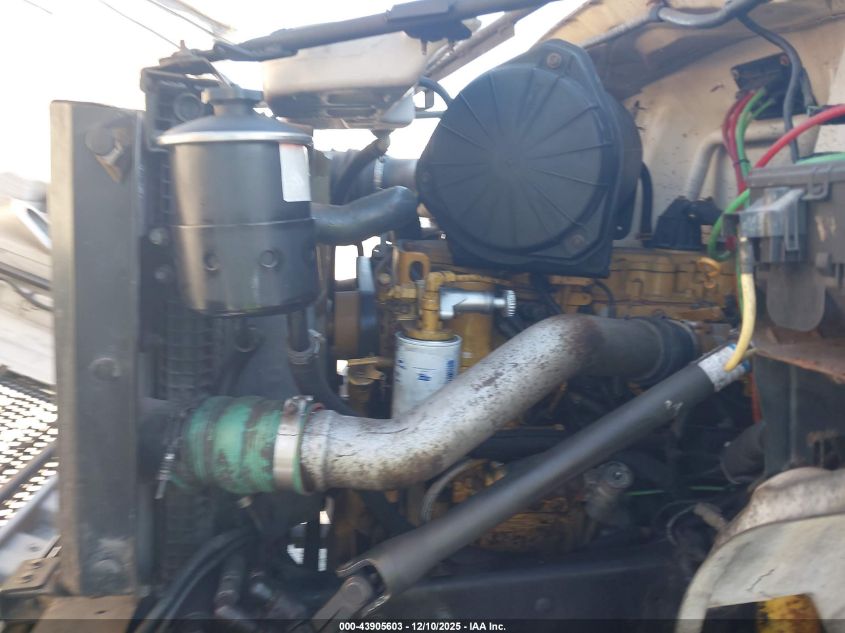 3FDWW65231MA56787 2001 FORD F650-F750 photo no. 9