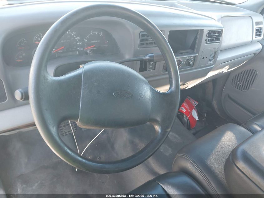 3FDWW65231MA56787 2001 FORD F650-F750 photo no. 6