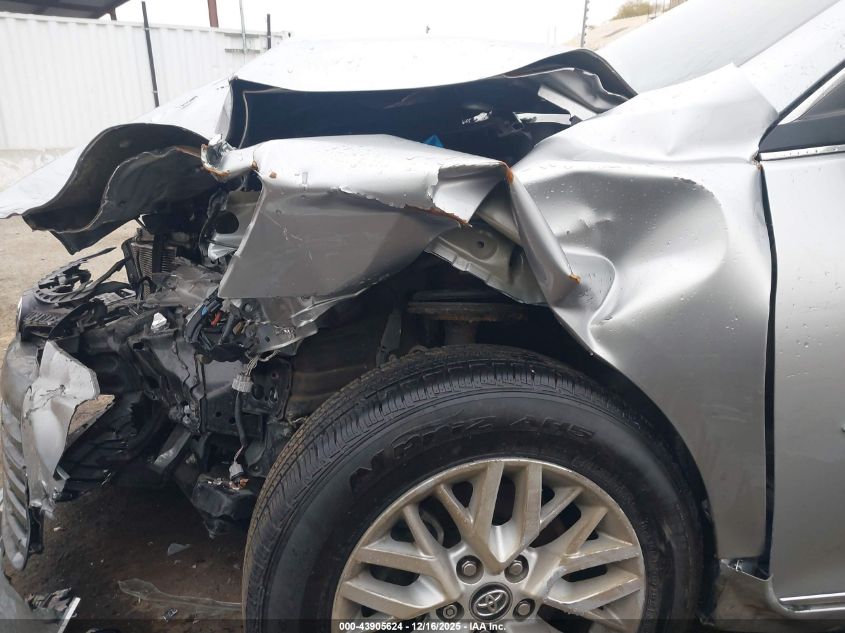 2017 Toyota Camry Le VIN: 4T1BF1FK5HU617870 Lot: 43905624