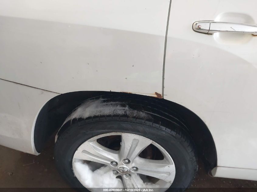 2010 Toyota Highlander Limited V6 VIN: 5TDDK3EH1AS040114 Lot: 43905641