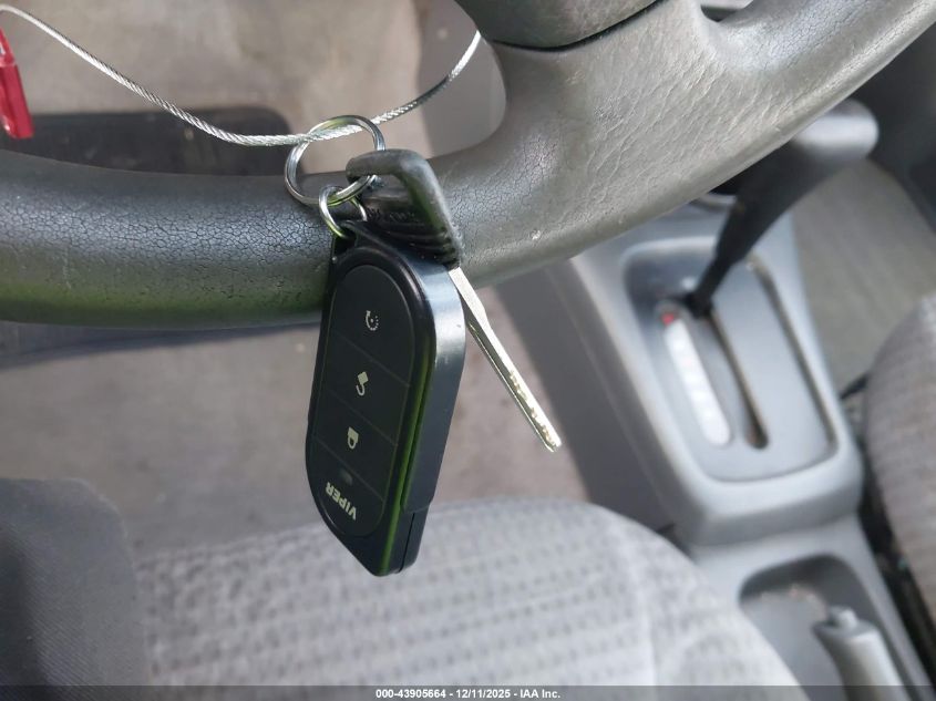 2000 Honda Civic Value Package VIN: 2HGEJ6613YH568743 Lot: 43905664