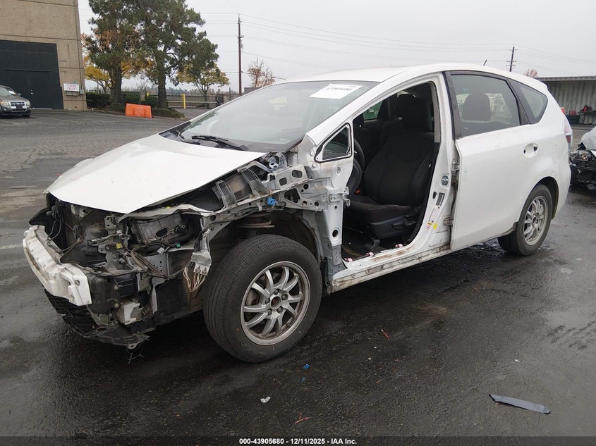 JTDZN3EU3HJ063363 2017 TOYOTA PRIUS V (+) photo no. 2