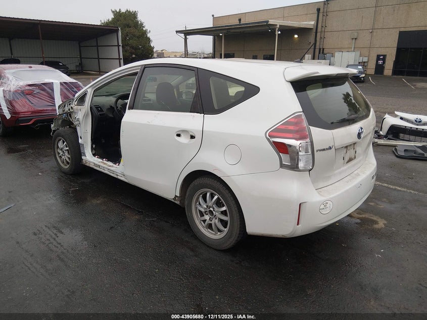 JTDZN3EU3HJ063363 2017 TOYOTA PRIUS V (+) photo no. 3