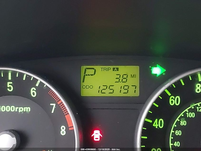 2006 Hyundai Accent Gls VIN: KMHCN46C86U060046 Lot: 43905688