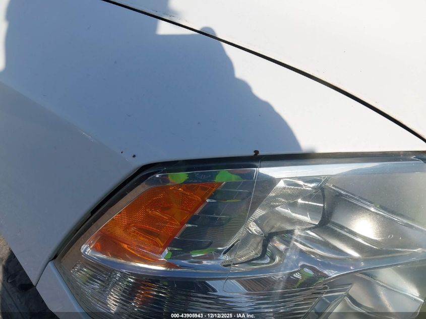 2018 Ram 2500 Tradesman 4X4 8' Box VIN: 3C6UR5HL7JG341712 Lot: 43905943