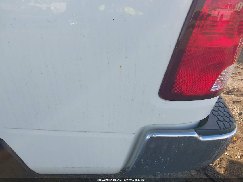 2018 Ram 2500 Tradesman 4X4 8' Box VIN: 3C6UR5HL7JG341712 Lot: 43905943