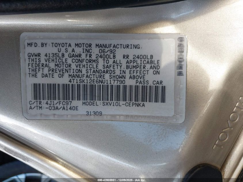 1992 Toyota Camry Le VIN: 4T1SK12E6NU117790 Lot: 43905951