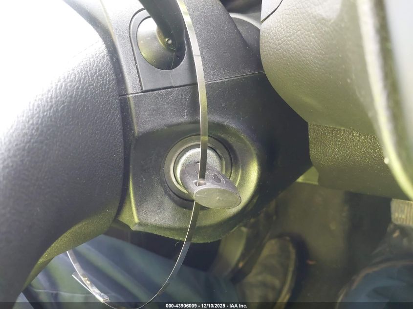 2016 Ford Focus S VIN: 1FADP3E24GL384517 Lot: 43906009