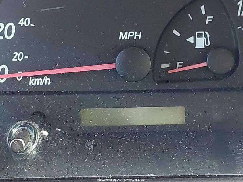 2003 Toyota Camry Le VIN: 4T1BE32K93U139711 Lot: 43906076