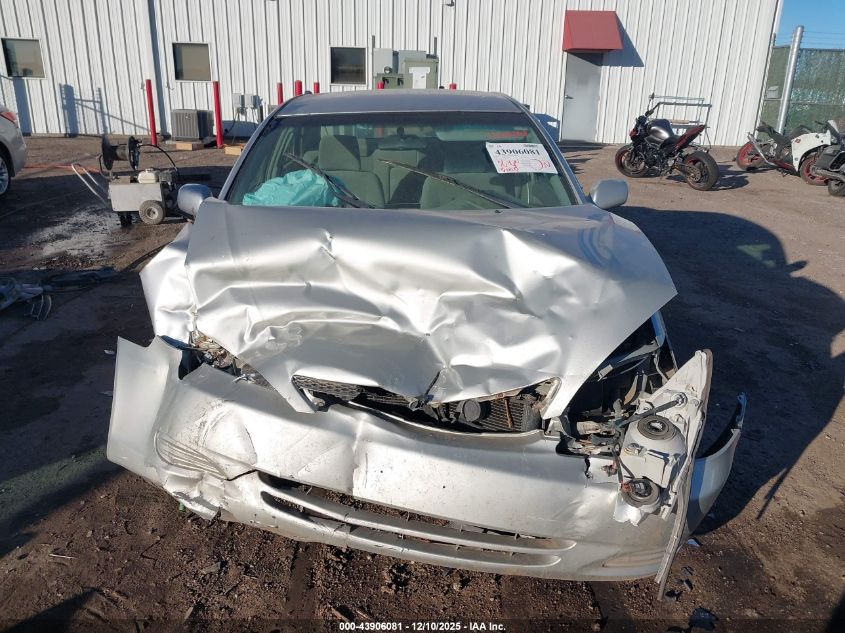 2002 Toyota Camry Le VIN: 4T1BE32K52U100273 Lot: 43906081