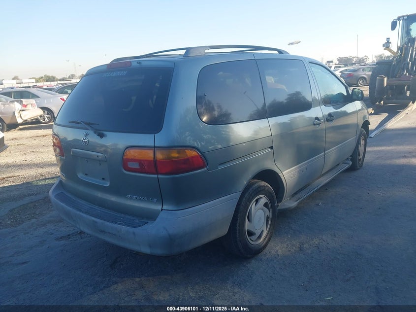 4T3ZF13CXYU273522 2000 TOYOTA SIENNA photo no. 4