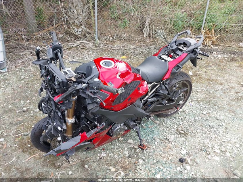 2024 Suzuki Gsx1000 Gt/Gt+