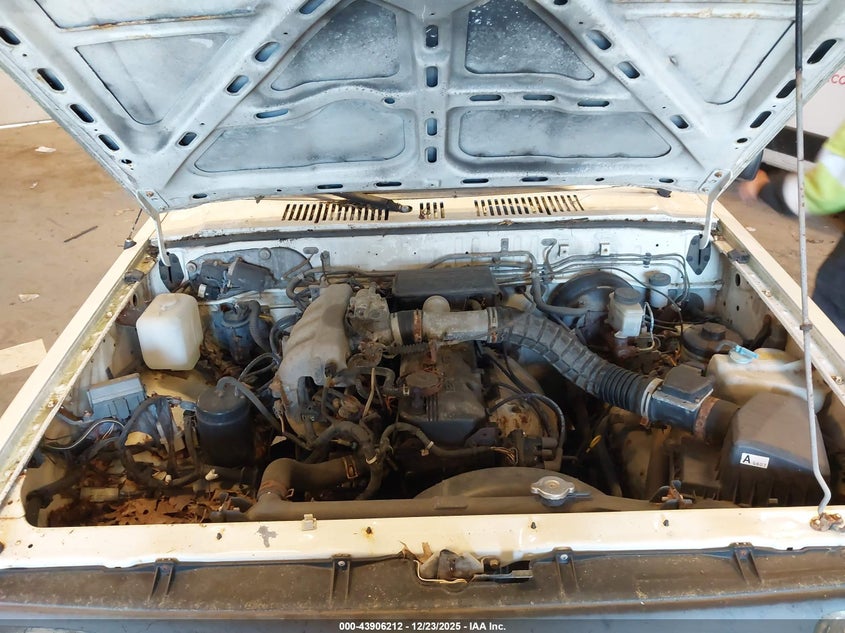 1993 Mazda B-Series Truck VIN: JM2UV6144P0382558 Lot: 43906212